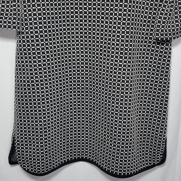 Max Studio Bell Sleeves Boat Neck Geometric Dress - Picture 4 of 10